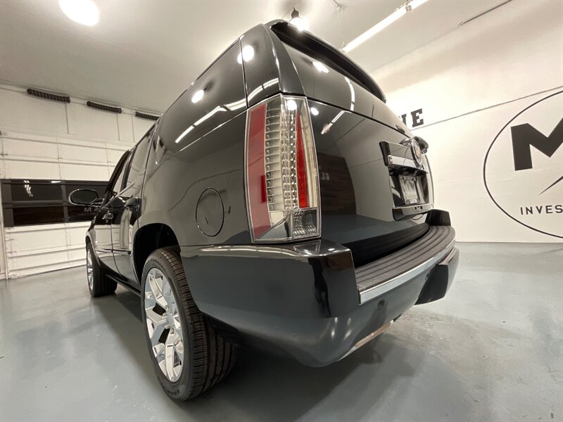 2013 Cadillac Escalade Premium Sport Utility AWD / 6.2L V8 / FULLY LOADED  / Leather w. Heated & Cooled Seats / DVD / Navigation / Backup Camera / 3RD ROW SEAT - Photo 58 - Gladstone, OR 97027