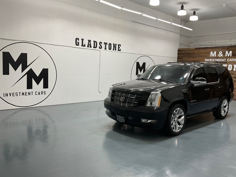 2013 Cadillac Escalade Premium Sport Utility AWD / 6.2L V8 / FULLY LOADED  / Leather w. Heated & Cooled Seats / DVD / Navigation / Backup Camera / 3RD ROW SEAT - Photo 64 - Gladstone, OR 97027