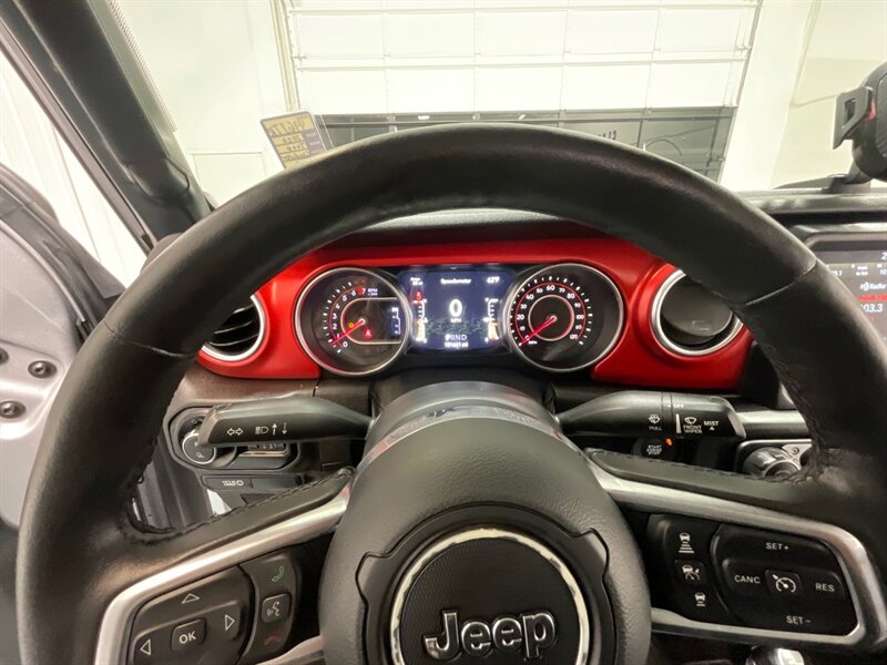 2020 Jeep Gladiator Rubicon 4X4 / LIFTED w. 37inc BF GOODRICH TIRES  / Navigation & Backup Camera / ZERO RUST - Photo 41 - Gladstone, OR 97027