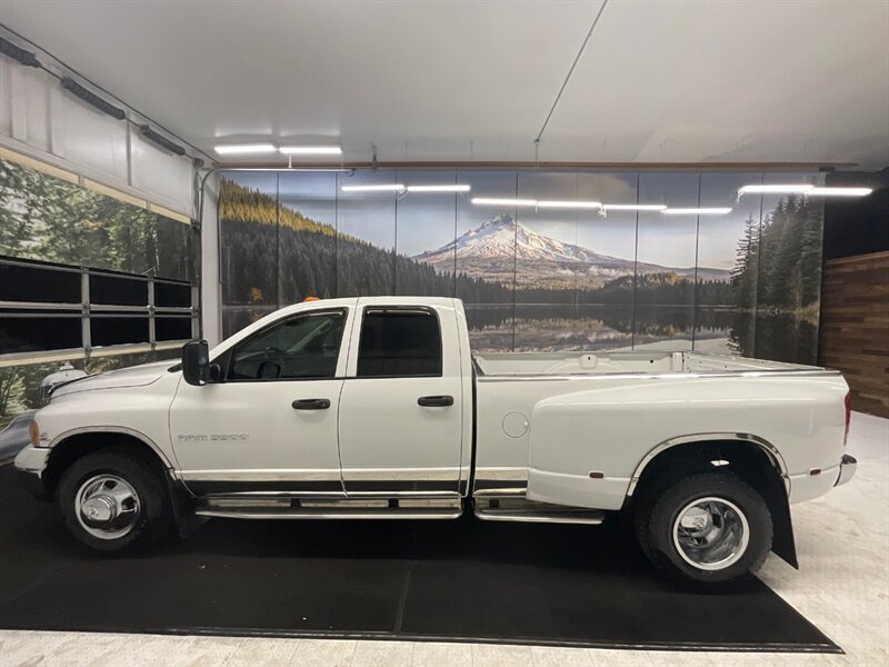 2005 Dodge Ram 3500 SLT / 5.9L DIESEL / DUALLY / 6-SPEED / 1-OWNER  / RUST FREE / 108K MILES - Photo 3 - Gladstone, OR 97027