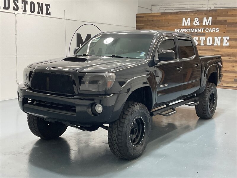 2007 Toyota Tacoma TRD SPORT / Double Cab / 4X4 / 4.0L V6 / LIFTED / LOCAL ZERO RUST - Photo 1 - Gladstone, OR 97027