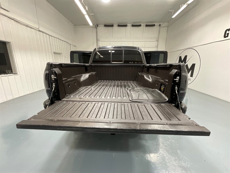 2007 Toyota Tacoma TRD SPORT / Double Cab / 4X4 / 4.0L V6 / LIFTED / LOCAL ZERO RUST - Photo 36 - Gladstone, OR 97027