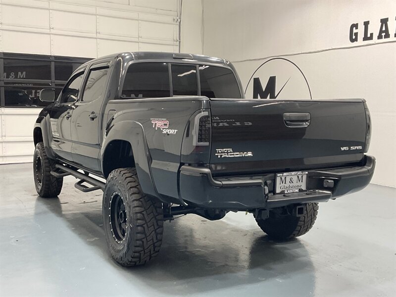 2007 Toyota Tacoma TRD SPORT / Double Cab / 4X4 / 4.0L V6 / LIFTED / LOCAL ZERO RUST - Photo 8 - Gladstone, OR 97027