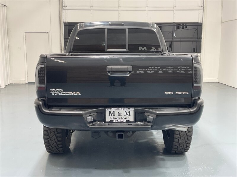 2007 Toyota Tacoma TRD SPORT / Double Cab / 4X4 / 4.0L V6 / LIFTED / LOCAL ZERO RUST - Photo 6 - Gladstone, OR 97027