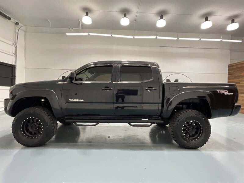 2007 Toyota Tacoma TRD SPORT / Double Cab / 4X4 / 4.0L V6 / LIFTED / LOCAL ZERO RUST - Photo 3 - Gladstone, OR 97027