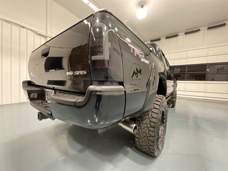 2007 Toyota Tacoma TRD SPORT / Double Cab / 4X4 / 4.0L V6 / LIFTED / LOCAL ZERO RUST - Photo 45 - Gladstone, OR 97027