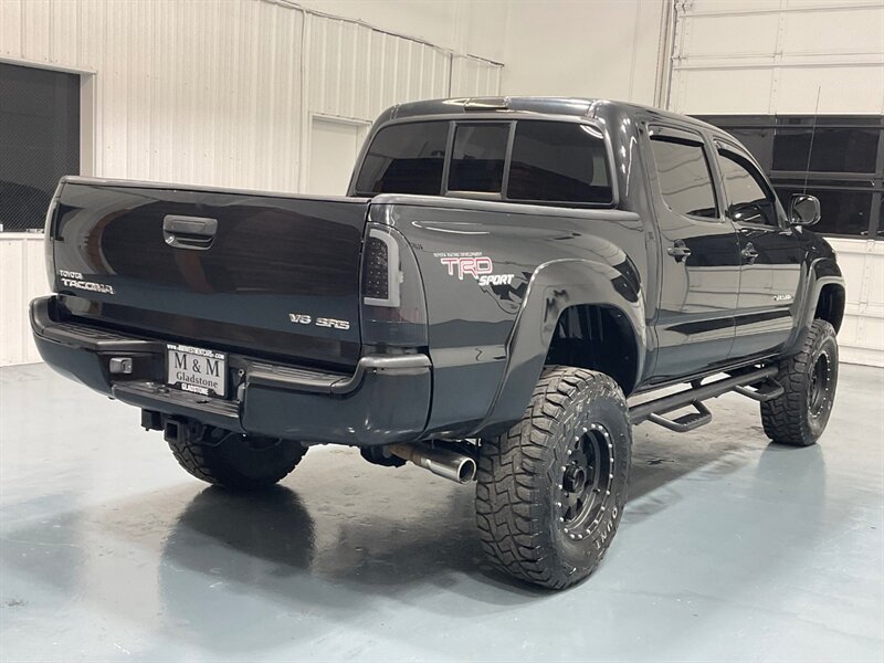 2007 Toyota Tacoma TRD SPORT / Double Cab / 4X4 / 4.0L V6 / LIFTED / LOCAL ZERO RUST - Photo 7 - Gladstone, OR 97027