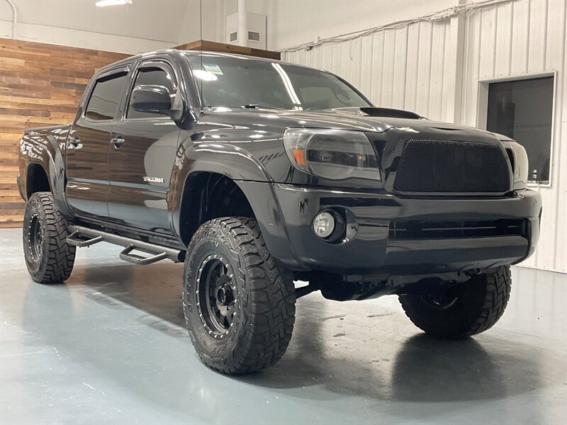 2007 Toyota Tacoma TRD SPORT / Double Cab / 4X4 / 4.0L V6 / LIFTED / LOCAL ZERO RUST - Photo 26 - Gladstone, OR 97027