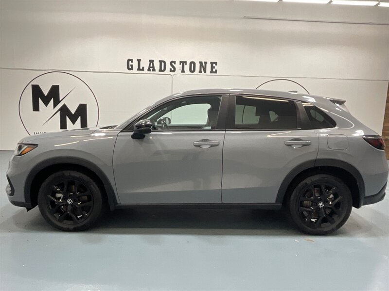 2023 Honda HR-V Sport Crossover AWD / Backup Camera / Heated seats  / LOCAL SUV / Excel Cond - Photo 3 - Gladstone, OR 97027