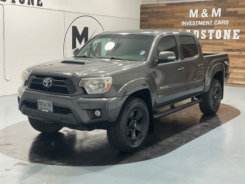 2013 Toyota Tacoma PreRunner SR5 TRD SPORT / 4.0L V6 / Double Cab  / RUST FREE / LOCAL - Photo 1 - Gladstone, OR 97027