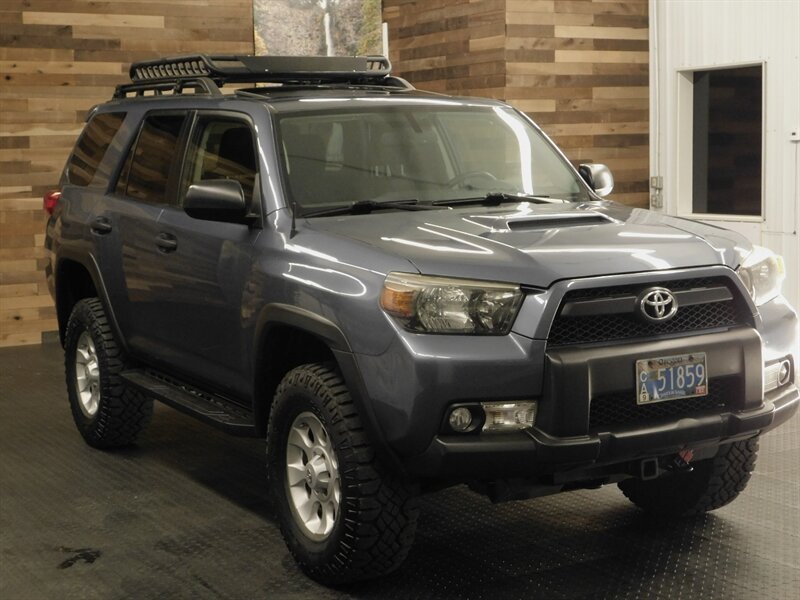 2011 Toyota 4Runner Trail 4X4 / Crawl Control / LIFTED LIFTED   - Photo 2 - Gladstone, OR 97027