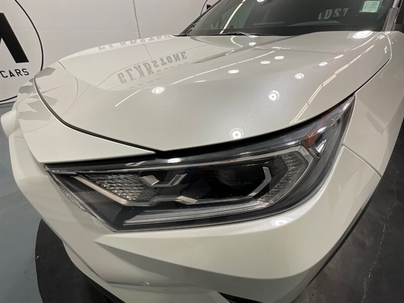 2020 Toyota RAV4 Hybrid XSE Sport Utility AWD / 2.5L 4Cyl Hybrid  / LOCAL SUV - Photo 26 - Gladstone, OR 97027