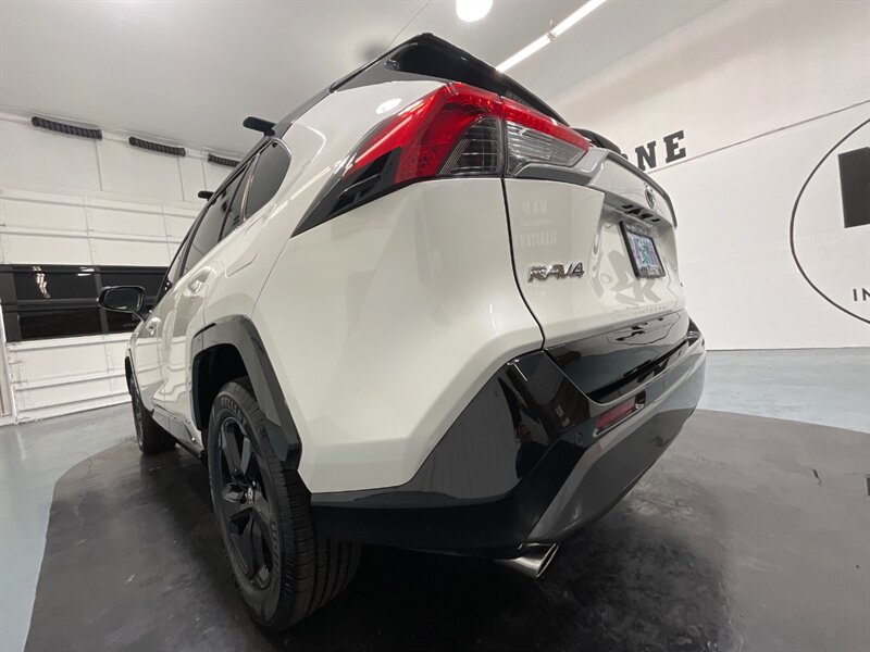 2020 Toyota RAV4 Hybrid XSE Sport Utility AWD / 2.5L 4Cyl Hybrid  / LOCAL SUV - Photo 60 - Gladstone, OR 97027