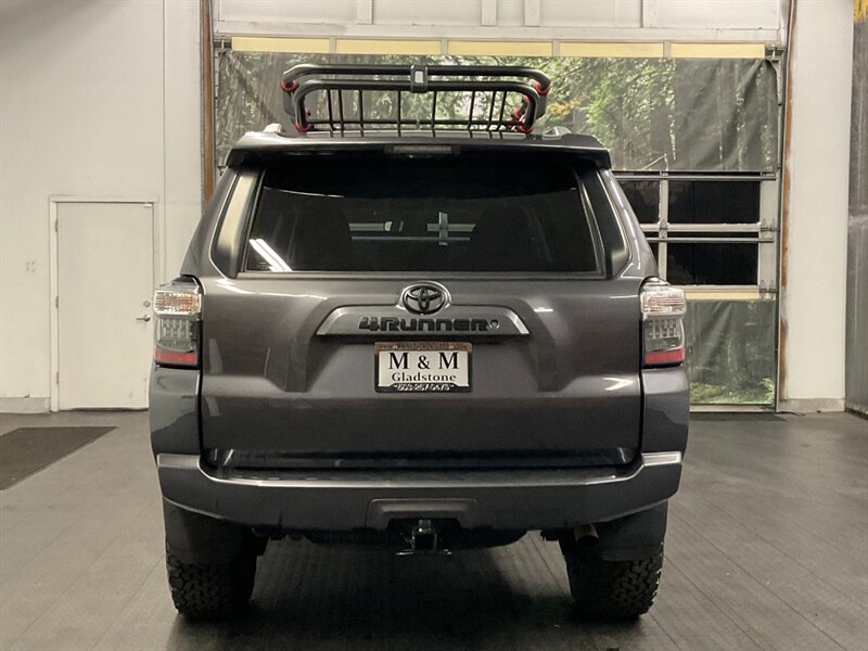 2016 Toyota 4Runner SR5  4X4 / Leather /1-OWNER / LIFTED w/ BF GOODRIC  LIFTED w/ NEW WHEELS & TIRES/ XL TYGER RACK - Photo 6 - Gladstone, OR 97027