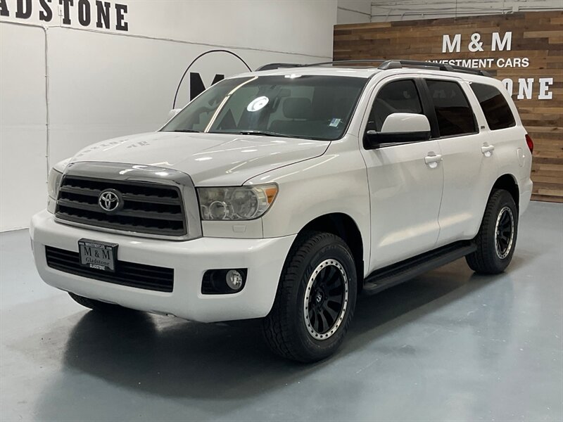2016 Toyota Sequoia SR5 Sport Utility 4WD / 5.7L V8 / 3RD Row Seat  /BRAND NEW TIRES/  LOCAL SUV w/ZERO RUST / Backup Camera - Photo 62 - Gladstone, OR 97027