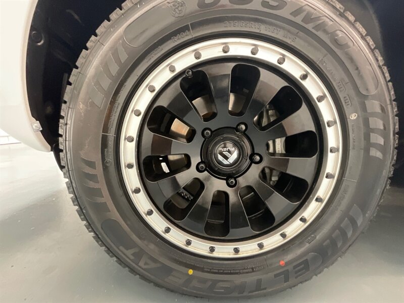 2016 Toyota Sequoia SR5 Sport Utility 4WD / 5.7L V8 / 3RD Row Seat  /BRAND NEW TIRES/  LOCAL SUV w/ZERO RUST / Backup Camera - Photo 52 - Gladstone, OR 97027