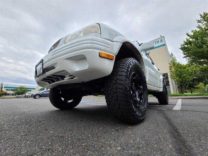 1999 Suzuki Grand Vitara JLX Sport Utility V6 / 4X4 / 5 Speed Manual /  1-Owner / 81,000 Miles / New Tires / NEW LIFT - Photo 9 - Portland, OR 97217