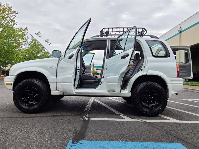 1999 Suzuki Grand Vitara JLX Sport Utility V6 / 4X4 / 5 Speed Manual /  1-Owner / 81,000 Miles / New Tires / NEW LIFT - Photo 21 - Portland, OR 97217