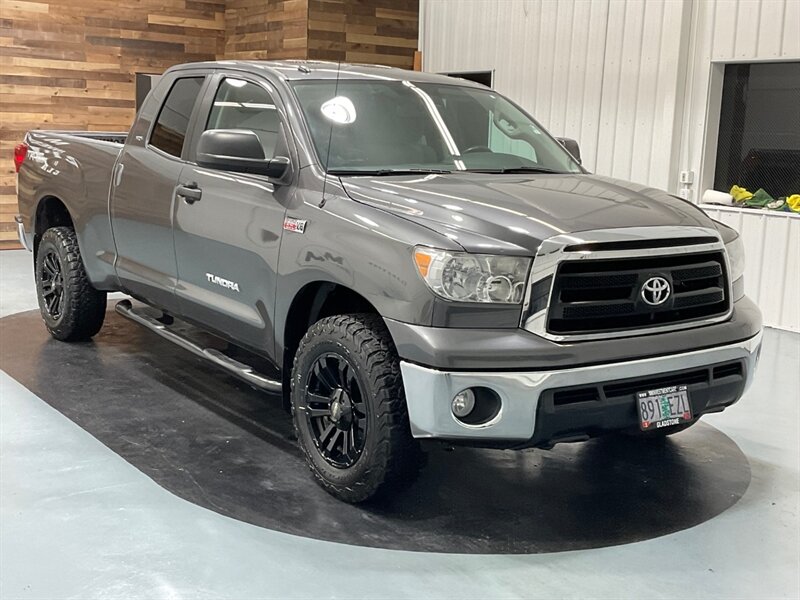 2011 Toyota Tundra TRD OFF RD 4X4 / 5.7L V8 / LOCAL OREGON TRUCK  / ZERO RUST - Photo 59 - Gladstone, OR 97027