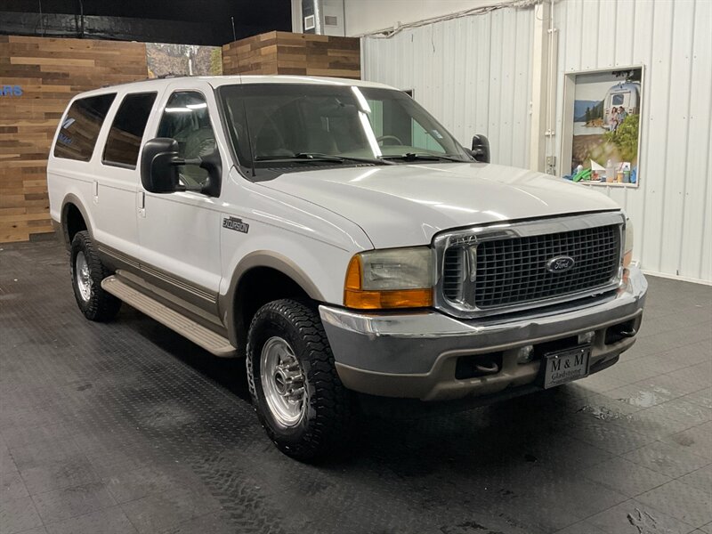 2001 Ford Excursion Limited Sport Utility 4X4/ 7.3L DIESEL / 125K MILE  BRAND NEW TIRES / SUPER CLEAN / RUST FREE / LOW MILES - Photo 2 - Gladstone, OR 97027