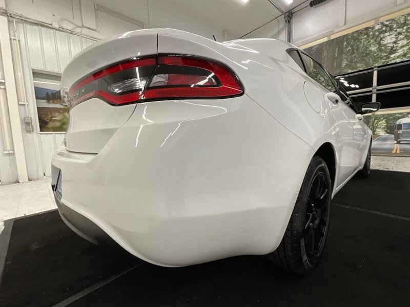 2016 Dodge Dart SE Sedan / 2.0L 4Cyl / 6-Speed / 44,000 Miles  / Local Oregon Car / BRAND NEW TIRES - Photo 7 - Gladstone, OR 97027