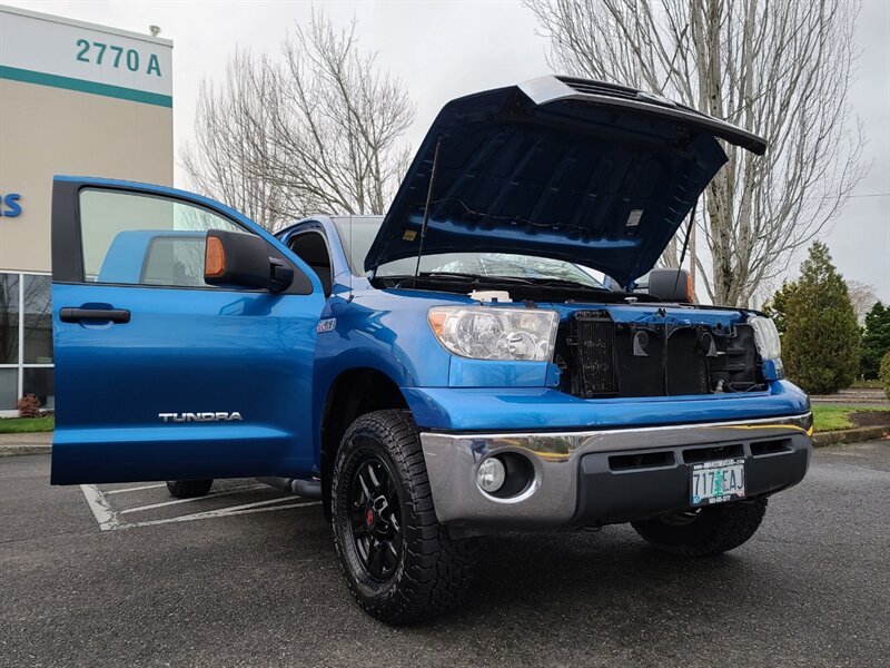 2008 Toyota Tundra DOUBLE CAB V8 5.7L / 4X4 / OREGON TRUCK / 6-Seater  / No Rust / Excellent Condition - Photo 26 - Portland, OR 97217