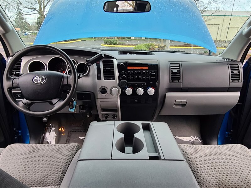 2008 Toyota Tundra DOUBLE CAB V8 5.7L / 4X4 / OREGON TRUCK / 6-Seater  / No Rust / Excellent Condition - Photo 31 - Portland, OR 97217