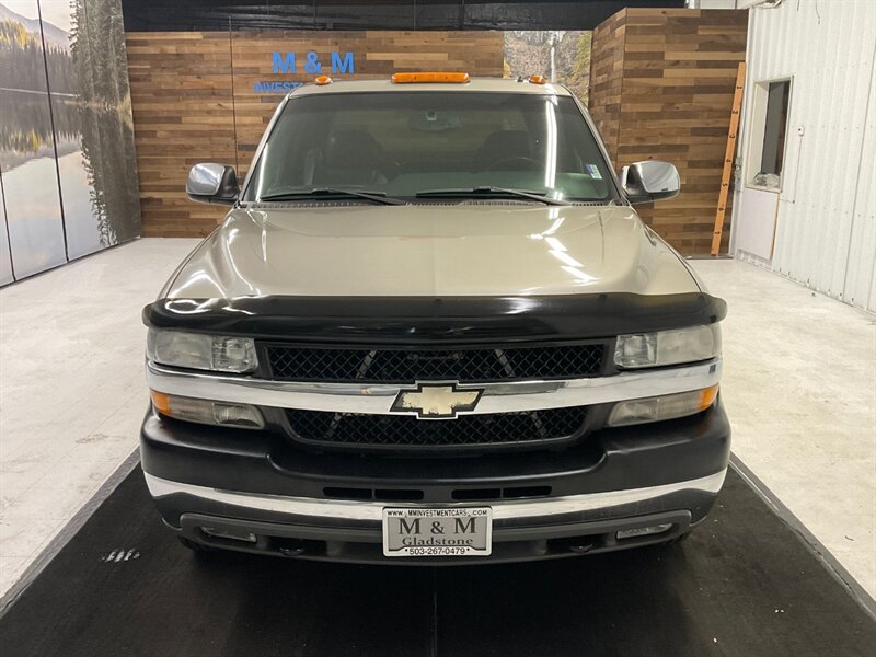 2002 Chevrolet Silverado 3500 LT Crew Cab 4X4 / 8.1L V8 / DUALLY / 1-OWNER  / LOCAL OREGON TRUCK /Leather & Heated Seats / RUST FREE / LONG BED / ONLY 128,000 MILES - Photo 5 - Gladstone, OR 97027