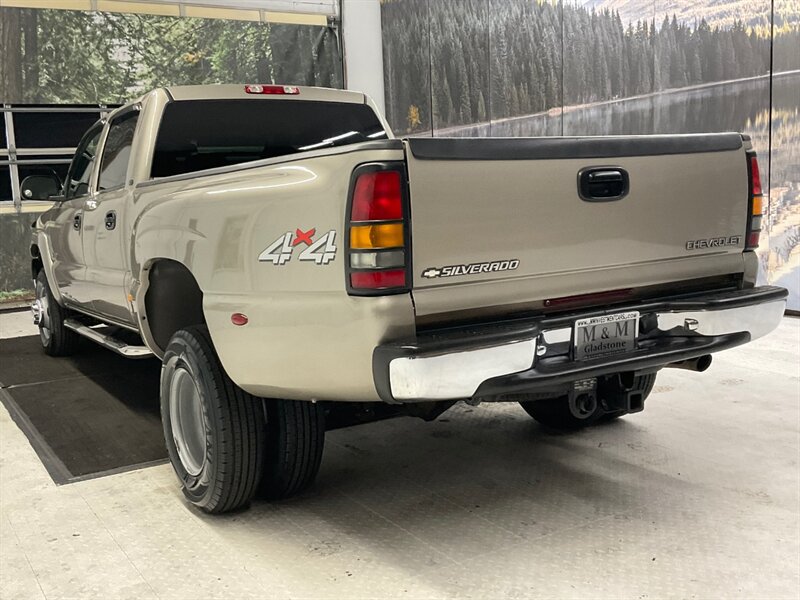 2002 Chevrolet Silverado 3500 LT Crew Cab 4X4 / 8.1L V8 / DUALLY / 1-OWNER  / LOCAL OREGON TRUCK /Leather & Heated Seats / RUST FREE / LONG BED / ONLY 128,000 MILES - Photo 8 - Gladstone, OR 97027