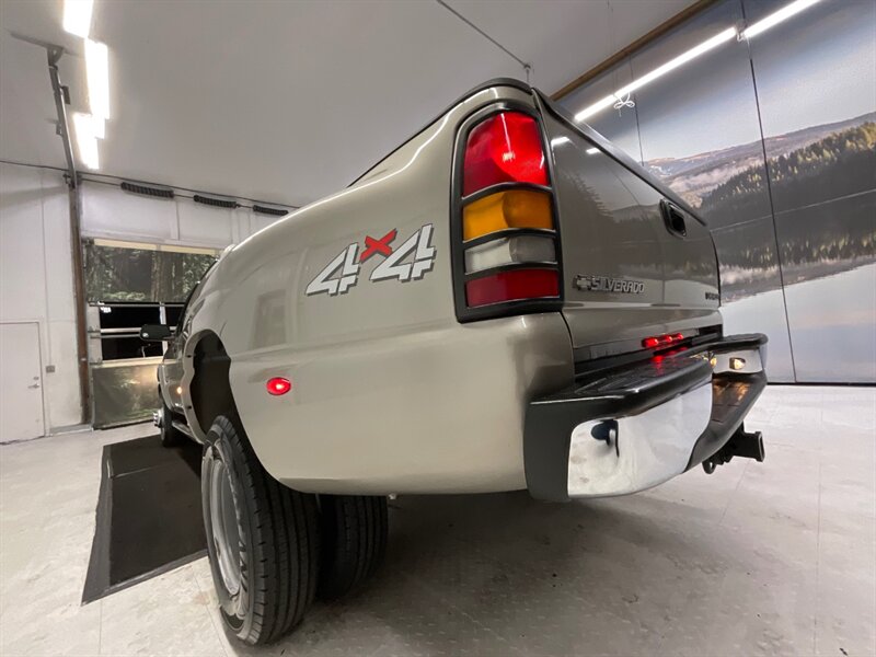 2002 Chevrolet Silverado 3500 LT Crew Cab 4X4 / 8.1L V8 / DUALLY / 1-OWNER  / LOCAL OREGON TRUCK /Leather & Heated Seats / RUST FREE / LONG BED / ONLY 128,000 MILES - Photo 10 - Gladstone, OR 97027