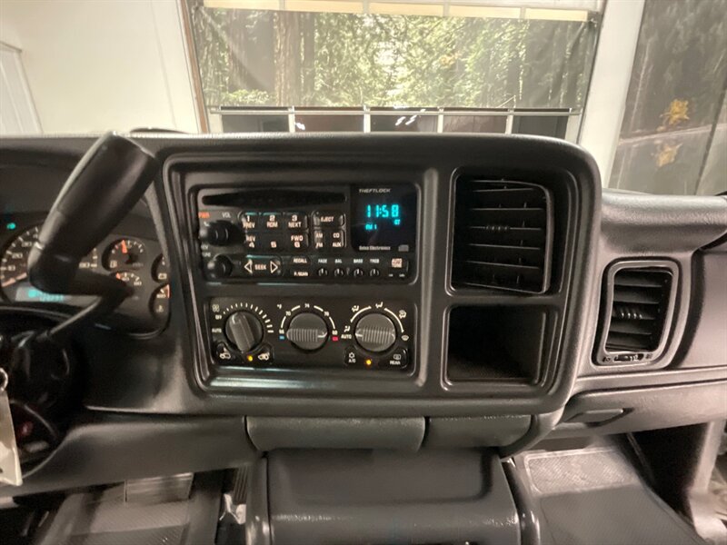 2002 Chevrolet Silverado 3500 LT Crew Cab 4X4 / 8.1L V8 / DUALLY / 1-OWNER  / LOCAL OREGON TRUCK /Leather & Heated Seats / RUST FREE / LONG BED / ONLY 128,000 MILES - Photo 20 - Gladstone, OR 97027