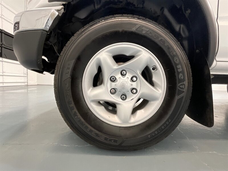 2001 Toyota Tacoma SR5 Prerunner Double Cab / 2.7L 4Cyl / ZERO RUST / LOCAL TRUCK / 144K MILES - Photo 23 - Gladstone, OR 97027