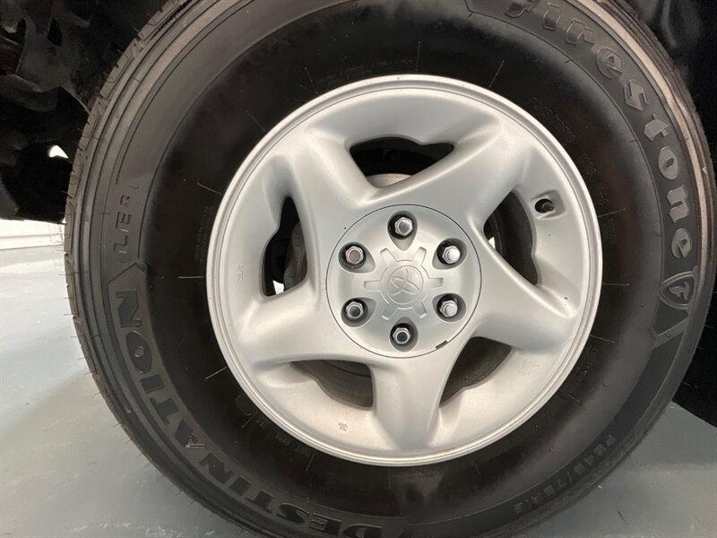 2001 Toyota Tacoma SR5 Prerunner Double Cab / 2.7L 4Cyl / ZERO RUST / LOCAL TRUCK / 144K MILES - Photo 36 - Gladstone, OR 97027