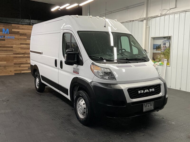 2019 RAM ProMaster 2500 136 WB HIGH ROOF / CARGO VAN / CAMERA  CARGO VAN / 136 " WB HIGH ROOF / BACKUP CAMERA / 56,000 MILES - Photo 2 - Gladstone, OR 97027