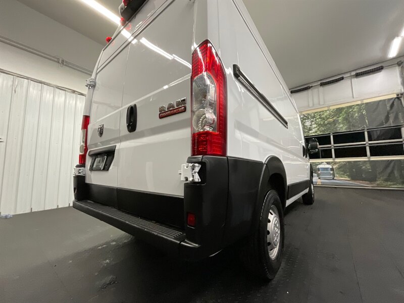 2019 RAM ProMaster 2500 136 WB HIGH ROOF / CARGO VAN / CAMERA  CARGO VAN / 136 " WB HIGH ROOF / BACKUP CAMERA / 56,000 MILES - Photo 12 - Gladstone, OR 97027