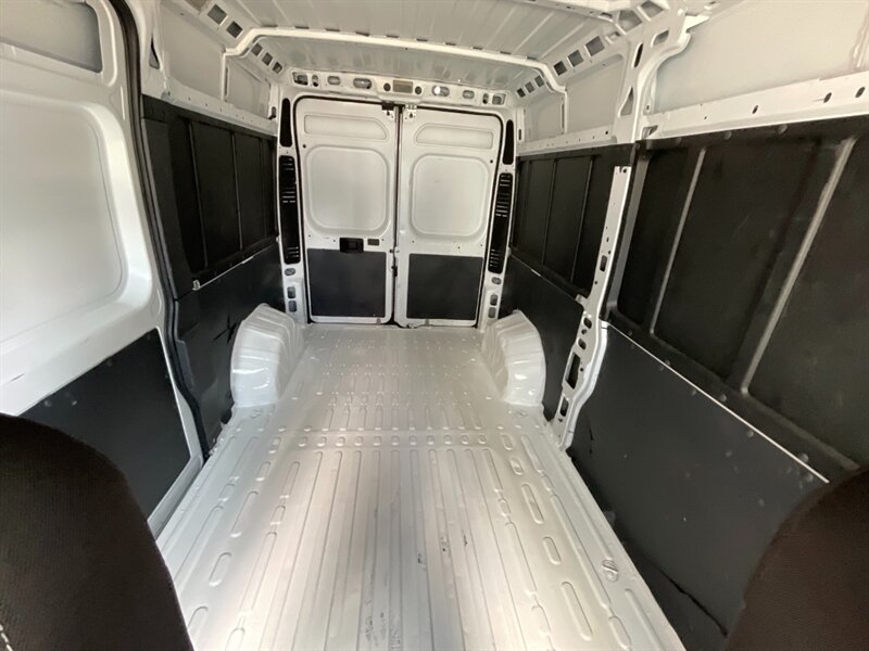 2019 RAM ProMaster 2500 136 WB HIGH ROOF / CARGO VAN / CAMERA  CARGO VAN / 136 " WB HIGH ROOF / BACKUP CAMERA / 56,000 MILES - Photo 34 - Gladstone, OR 97027