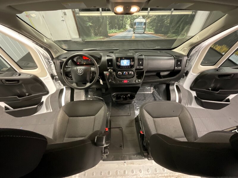 2019 RAM ProMaster 2500 136 WB HIGH ROOF / CARGO VAN / CAMERA  CARGO VAN / 136 " WB HIGH ROOF / BACKUP CAMERA / 56,000 MILES - Photo 14 - Gladstone, OR 97027