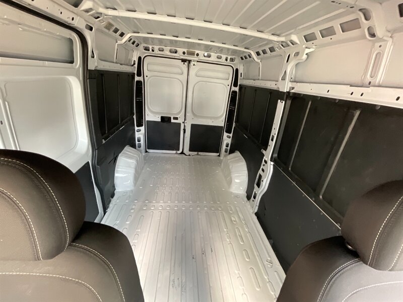 2019 RAM ProMaster 2500 136 WB HIGH ROOF / CARGO VAN / CAMERA  CARGO VAN / 136 " WB HIGH ROOF / BACKUP CAMERA / 56,000 MILES - Photo 35 - Gladstone, OR 97027