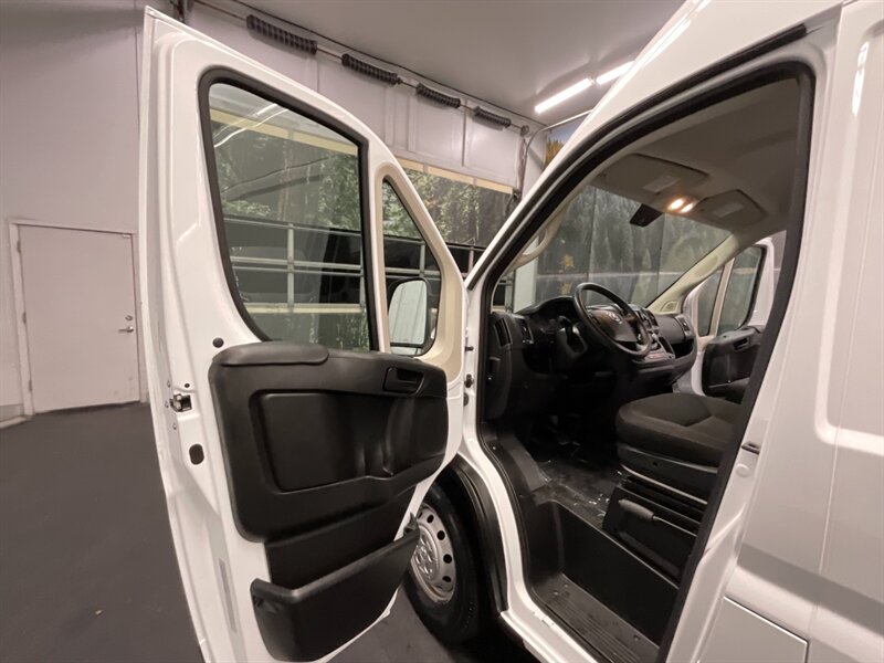 2019 RAM ProMaster 2500 136 WB HIGH ROOF / CARGO VAN / CAMERA  CARGO VAN / 136 " WB HIGH ROOF / BACKUP CAMERA / 56,000 MILES - Photo 29 - Gladstone, OR 97027