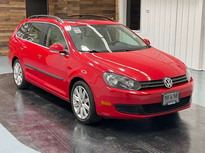 2013 Volkswagen Jetta SportWagen TDI / 2.0L 4Cyl TURBO DIESEL / LOADED  / Leather / Navigation - Photo 2 - Gladstone, OR 97027