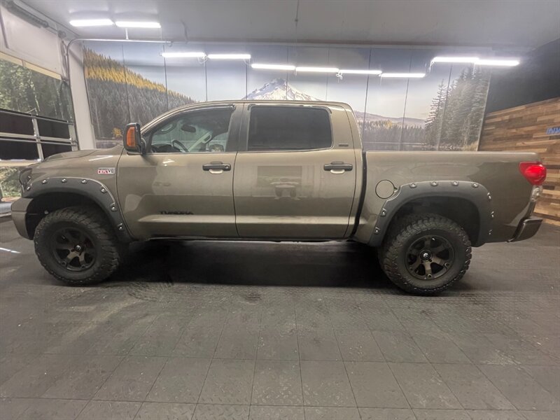 2009 Toyota Tundra SR5 Crew Cab 4X4 / 5.7L V8 / NEW LIFT WHEELS TIRES   - Photo 3 - Gladstone, OR 97027