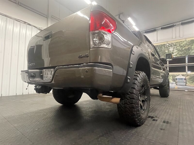 2009 Toyota Tundra SR5 Crew Cab 4X4 / 5.7L V8 / NEW LIFT WHEELS TIRES   - Photo 12 - Gladstone, OR 97027