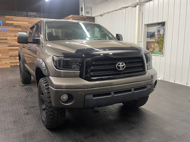 2009 Toyota Tundra SR5 Crew Cab 4X4 / 5.7L V8 / NEW LIFT WHEELS TIRES   - Photo 2 - Gladstone, OR 97027