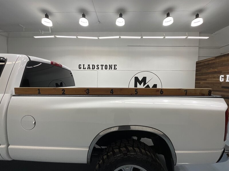 2004 Dodge Ram 2500 SLT Quad Cab 4X4 / 5.9L DIESEL HO / 6-SPEED MANUAL  / LONG BED / NEW TIRES / ZERO RUST - Photo 9 - Gladstone, OR 97027