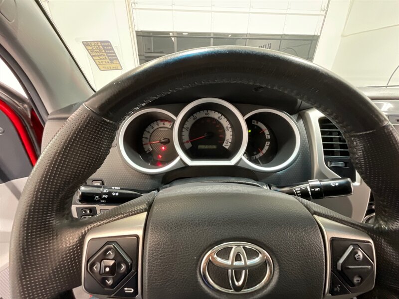 2015 Toyota Tacoma V6 TRD SPORT / Leather / Navigation / LIFTED  / 1-OWNER - Photo 55 - Gladstone, OR 97027