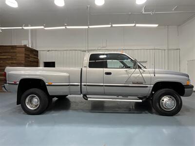 1998 Dodge Ram 3500 5-SPEED  4x4 5.9L DIESEL Laramie SLT / DUALLY  / 1-OWNER LOCAL / ZERO RUST / LONG BED / DUALLY / 5-SPEED MANUAL - Photo 4 - Gladstone, OR 97027