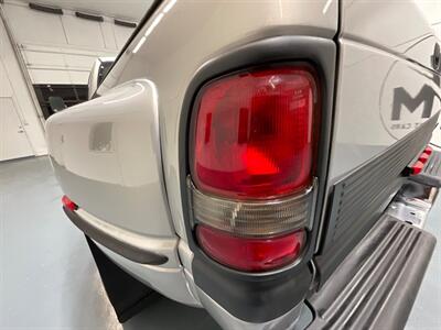 1998 Dodge Ram 3500 5-SPEED  4x4 5.9L DIESEL Laramie SLT / DUALLY  / 1-OWNER LOCAL / ZERO RUST / LONG BED / DUALLY / 5-SPEED MANUAL - Photo 28 - Gladstone, OR 97027