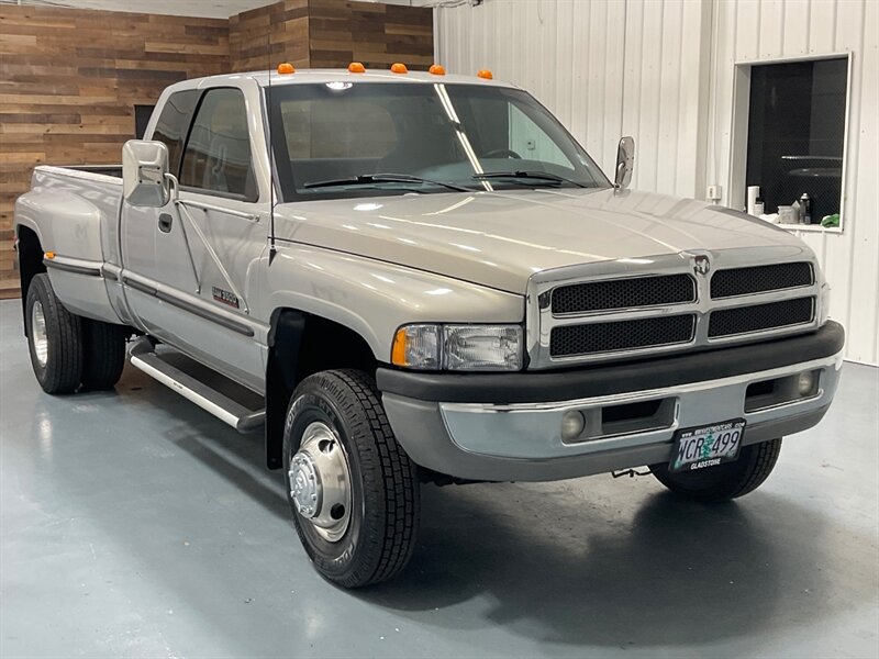 1998 Dodge Ram 3500 Laramie SLT 4x4/5.9L DIESEL / DUALLY / 5-SPEED  / 1-OWNER LOCAL / ZERO RUST / LONG BED / DUALLY / 5-SPEED MANUAL - Photo 2 - Gladstone, OR 97027