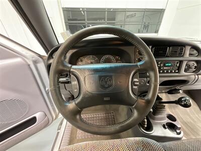 1998 Dodge Ram 3500 5-SPEED  4x4 5.9L DIESEL Laramie SLT / DUALLY  / 1-OWNER LOCAL / ZERO RUST / LONG BED / DUALLY / 5-SPEED MANUAL - Photo 20 - Gladstone, OR 97027