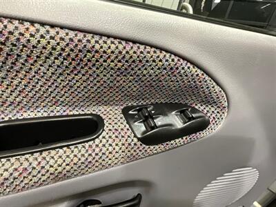 1998 Dodge Ram 3500 5-SPEED  4x4 5.9L DIESEL Laramie SLT / DUALLY  / 1-OWNER LOCAL / ZERO RUST / LONG BED / DUALLY / 5-SPEED MANUAL - Photo 38 - Gladstone, OR 97027